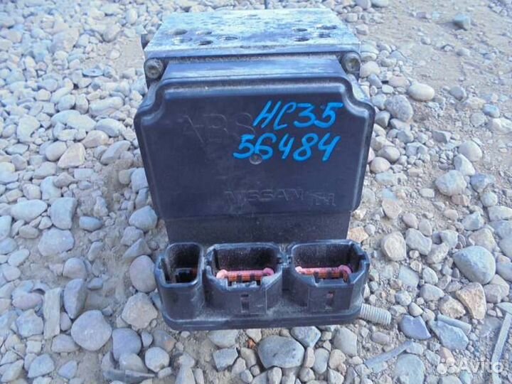 Блок abs Nissan Laurel HC35 RB20DE 2001/2