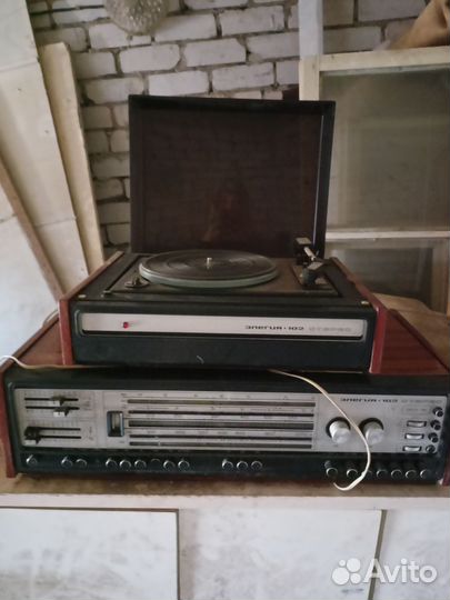 Проигрыватель винила