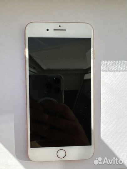 iPhone 8 Plus, 64 ГБ