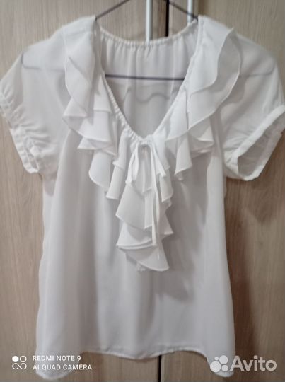 Блузки 44 разм, 5 шт