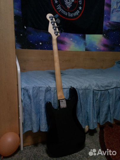 Басс гитара,4 струны