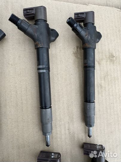 Форсунка топливная для Toyota Land Cruiser 200, lх