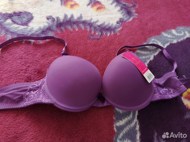 Бюстгальтера и топы новые