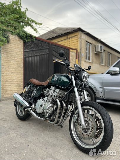 Honda CB750 Cafe racer
