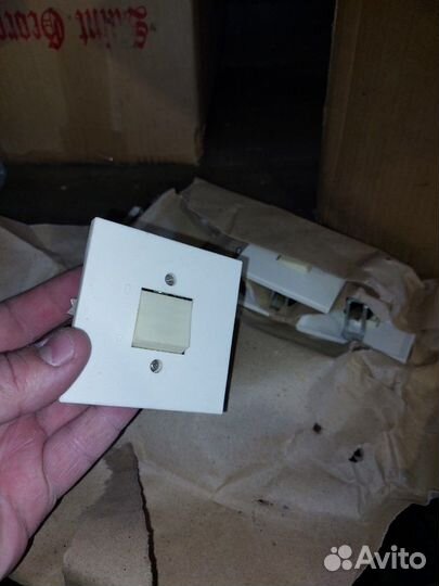 Выключатель включатель тумблер