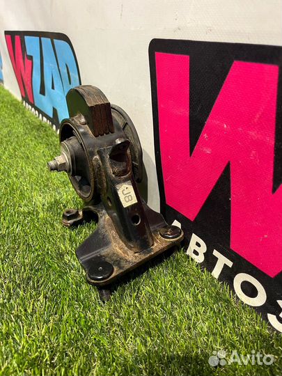 Подушка крепления кпп Lexus NX рест. 2020