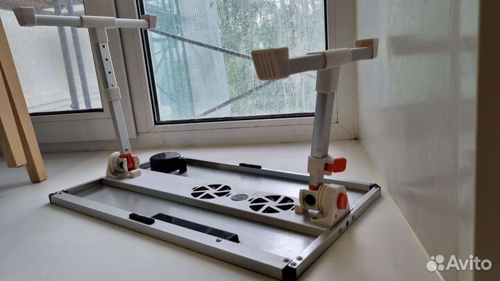 Столик подставка для ноутбука