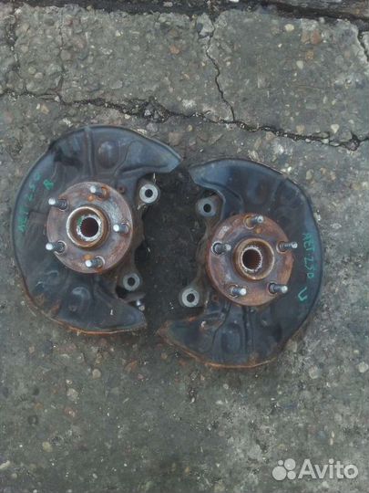 Ступица передняя Toyota Avensis T250