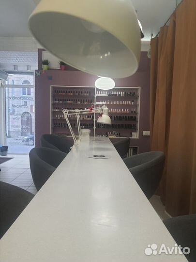 Стол маникюрный для салона белый камень80*385*50