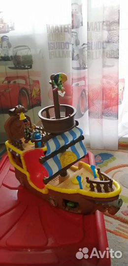 Пиратский корабль