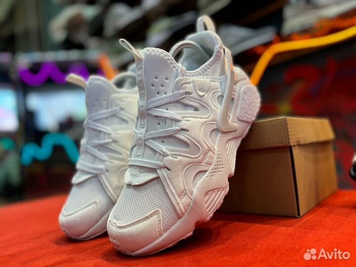 Кроссовки женские найк nike Huarache белые