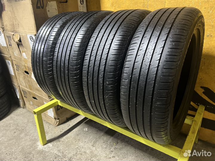 Goodyear EfficientGrip Performance SUV 225/55 R19
