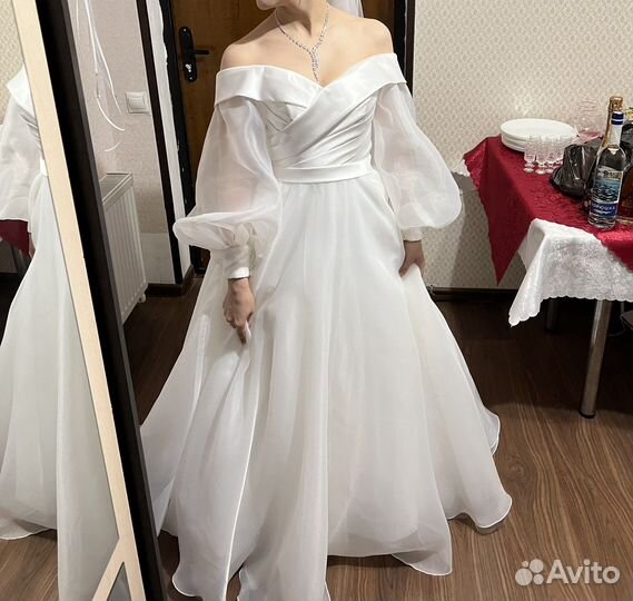Свадебное платье