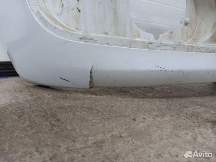 Бампер передний LADA Largus 1