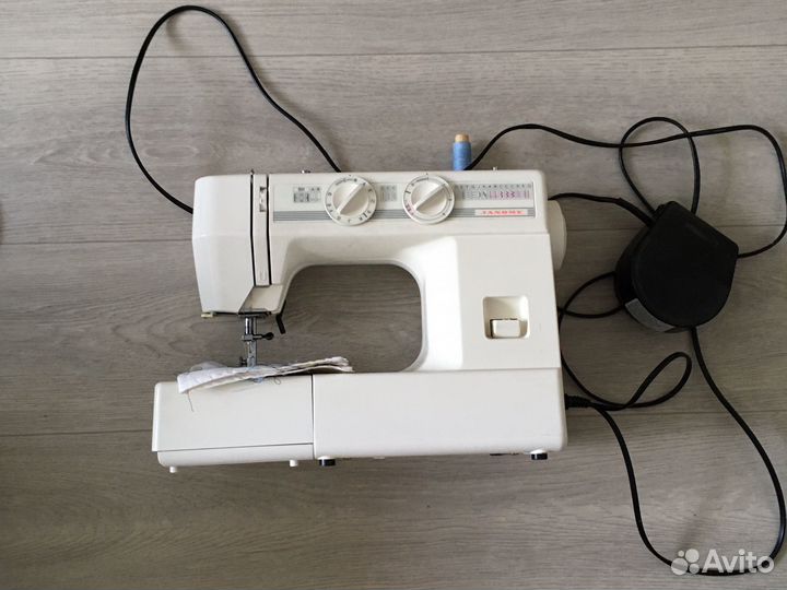 Швейная машина Janome j-540