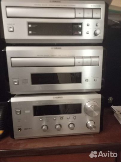 Музыкальный центр Yamaha Piano Craft E-100