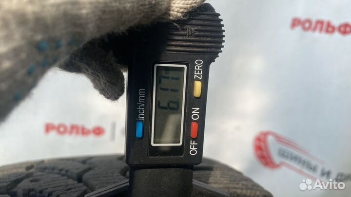 Bridgestone Blizzak Spike-01 225/65 R17 106T