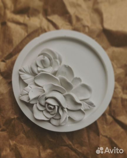 Поднос ручной работы для обручальных колец