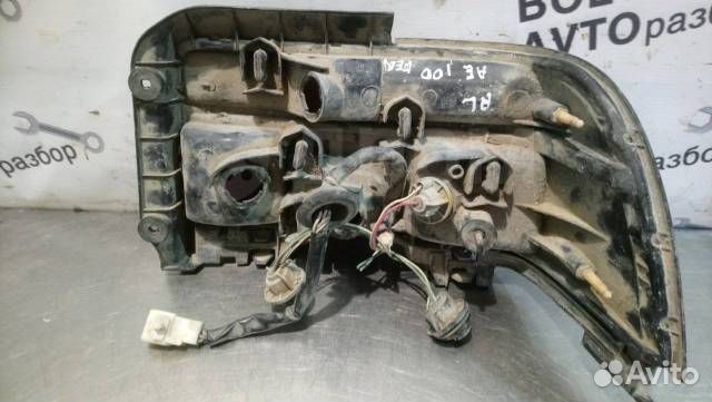 Фонарь (стоп-сигнал) задний левый Toyota Corolla