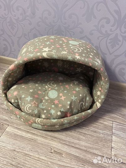 Лежанка для собак и кошек