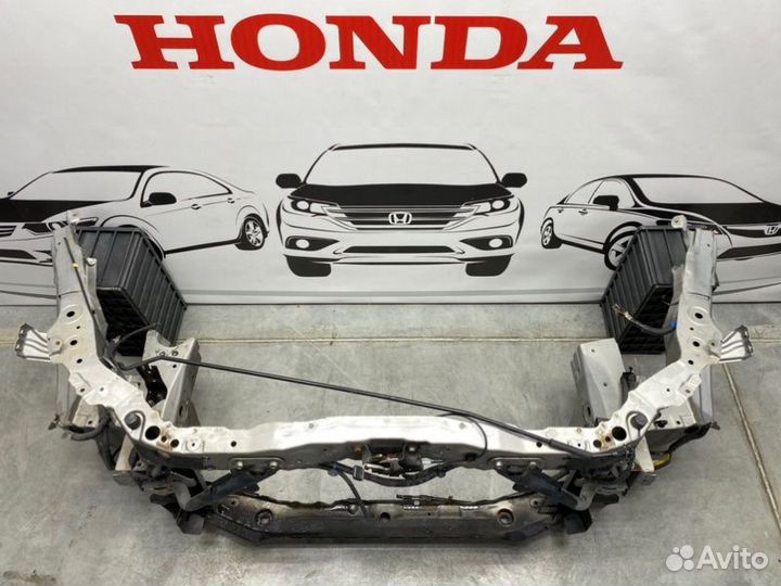 Рамка радиаторов (телевизор) Honda Accord 8 CU