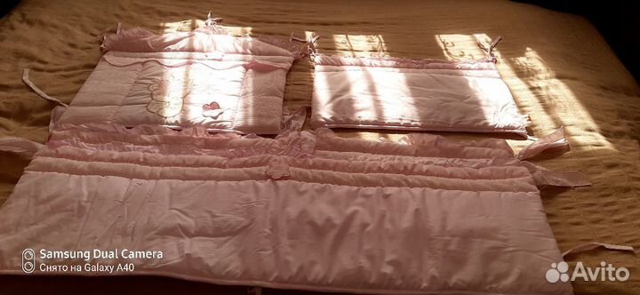 Комплект в детскую кроватку (розовый)