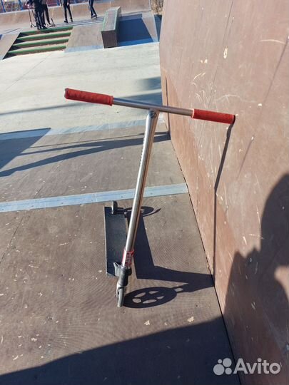 Трюковой самокат