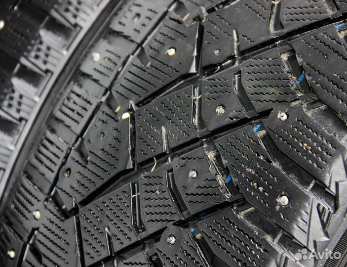 Nitto Therma Spike 275/45 R21