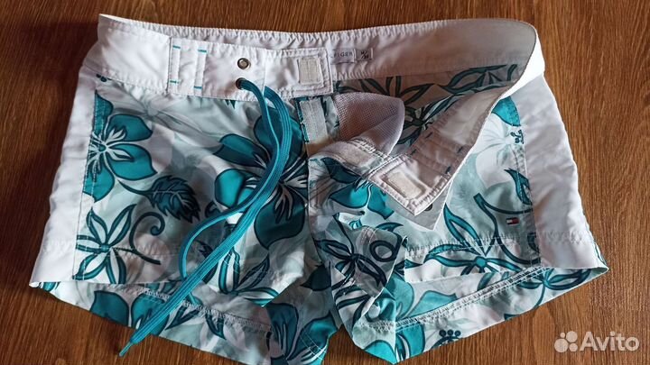 Шорты Tommy Hilfiger 42-44 размер