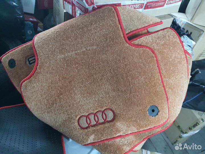 Ковры в салон audi Q8