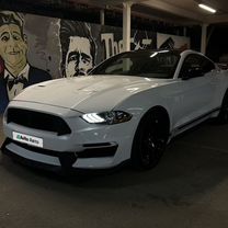 Ford Mustang 2.3 AT, 2018, 26 000 км, с пробегом, цена 2 700 000 руб.