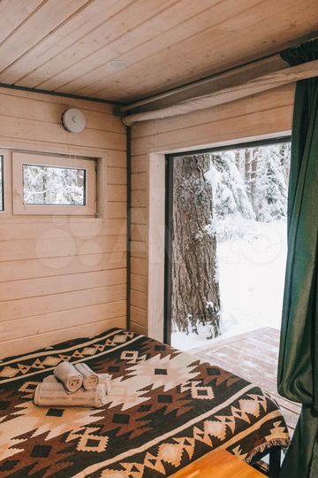 Дом 18 м² на участке 100 сот.