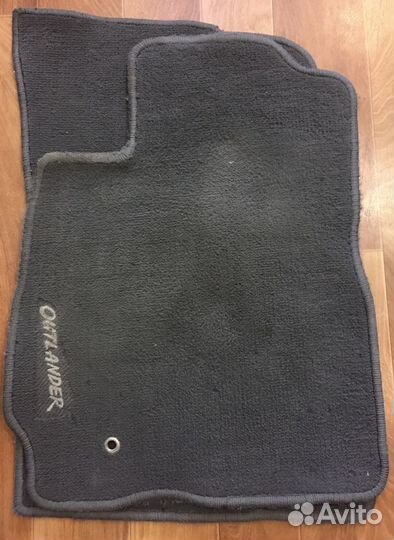 Коври на mitsubishi outlander 2006