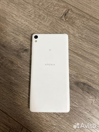Sony Xperia E5, 16 ГБ