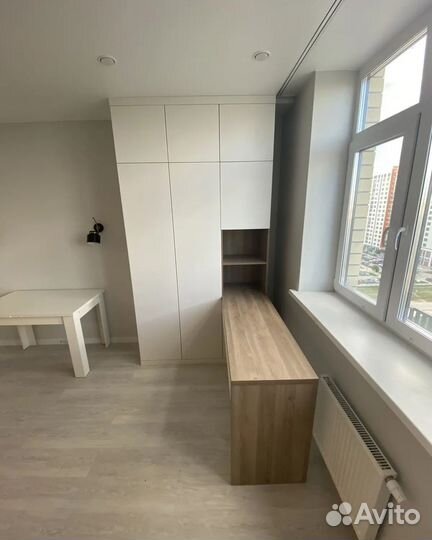 Шкаф распашной