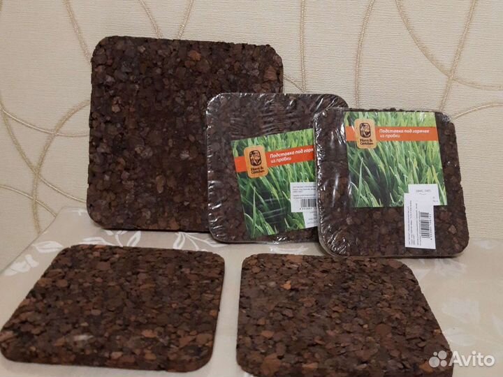 Набор подставок под горячее из пробки