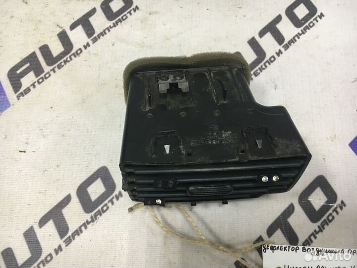 Дефлектор воздушный правый Ниссан Альмера Классик