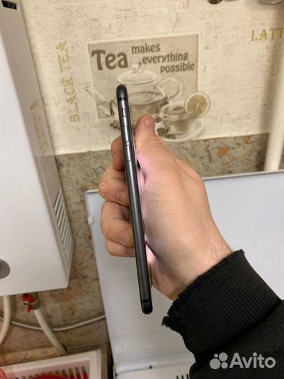 iPhone 8 Plus, 64 ГБ