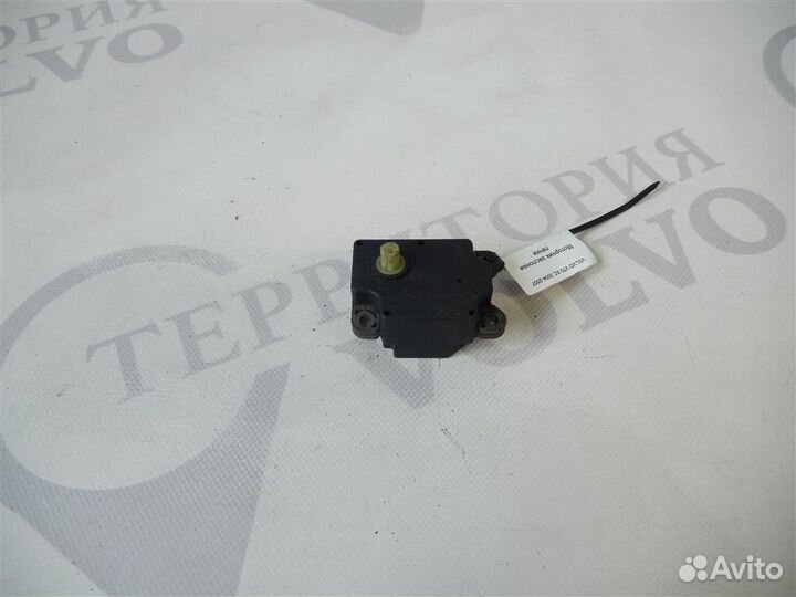 Моторчик заслонки печки volvo V70 XC 2004-2007