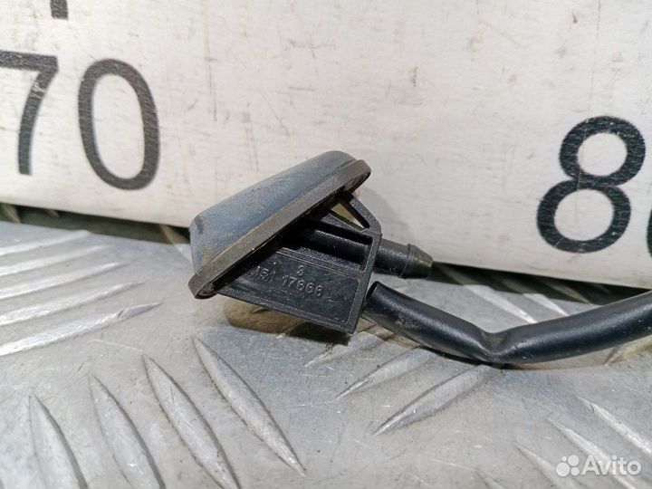 Б/У Форсунка омывателя лобового стекла Ford#002