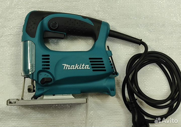 Электро лобзик makita 4329