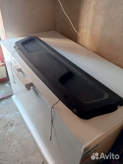 Полка багажника ist