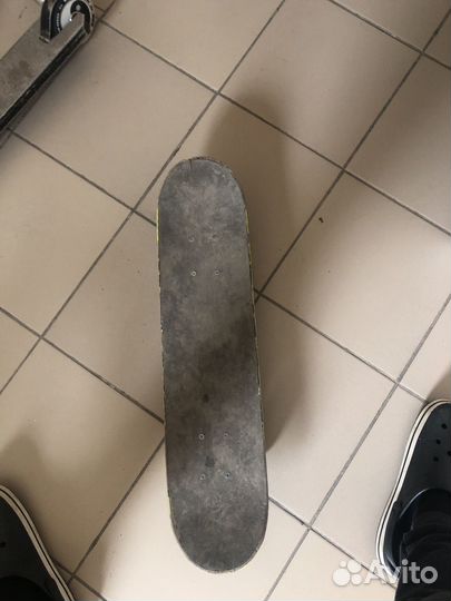 Скейтборд трюковой б/у