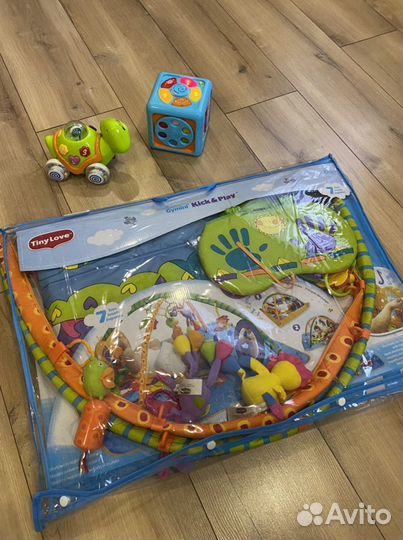 Детский развивающий коврик Тини Лав + 2 игрушки