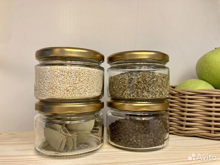 Стекляныые банки 0,25 с крышкой