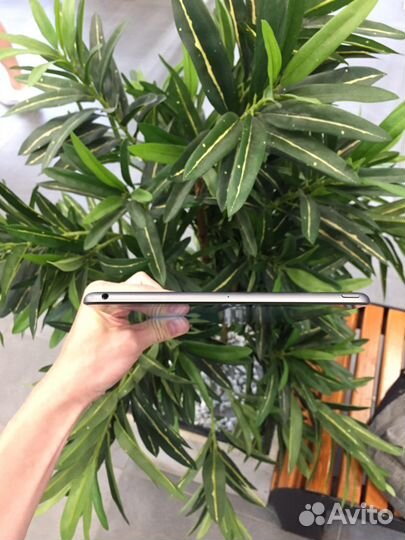 iPad 7 поколения