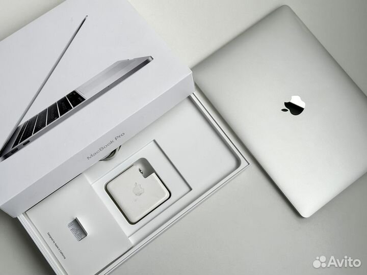 Apple MacBook Pro 13 2017 128gb Полный комплект