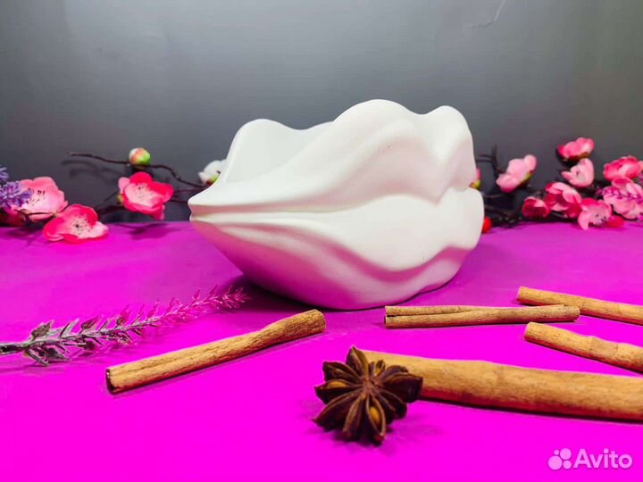 Силиконовая фoрма молд Кашпо Губы гипс