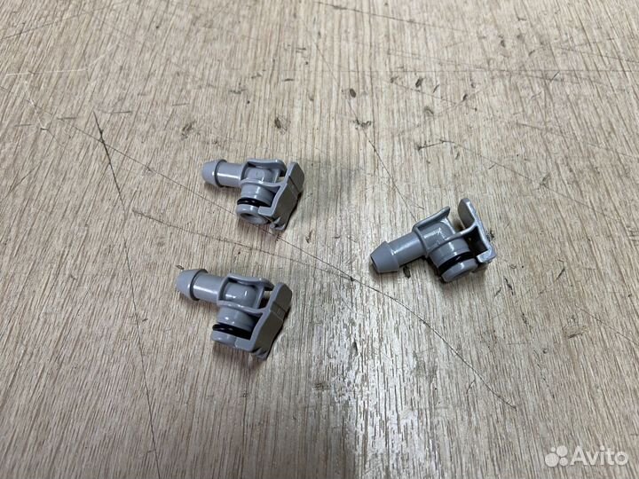 Переходник шланга омывателя Toyota Camry 75