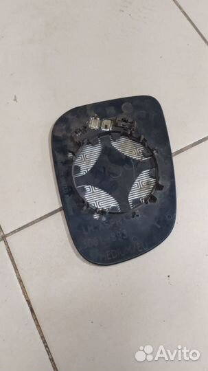 Зеркальный элемент левый Volvo S80 2